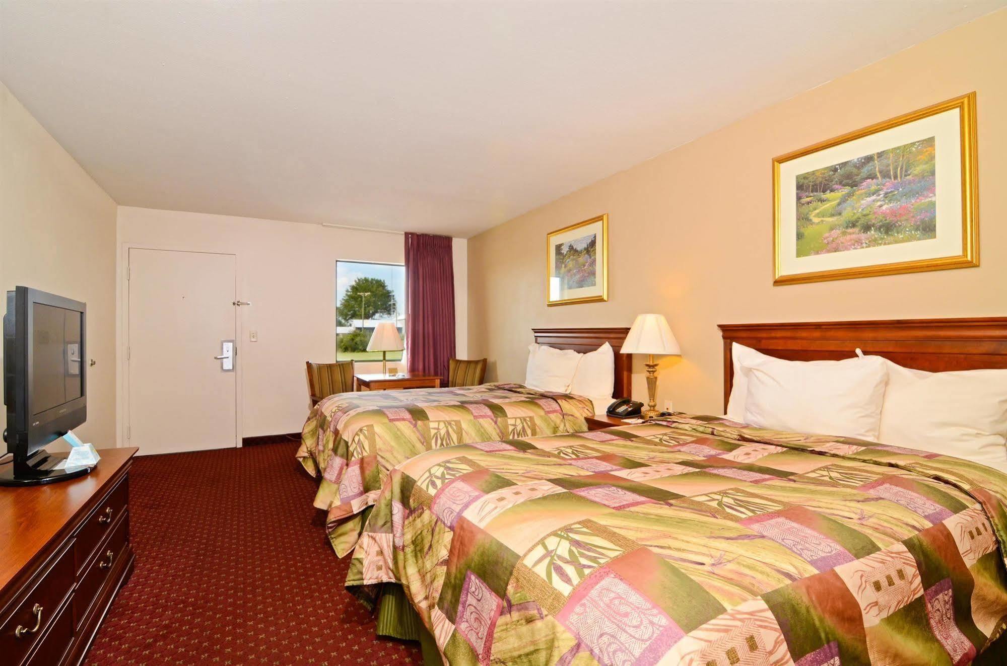 ซูเปอร์ 8 บาย วินด์แฮม แมคเกฮี Hotel McGehee ภายนอก รูปภาพ